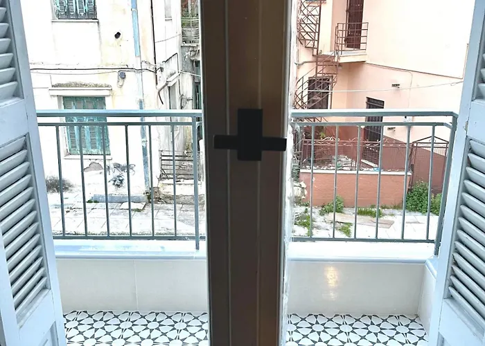 Retro Apartment Patras
